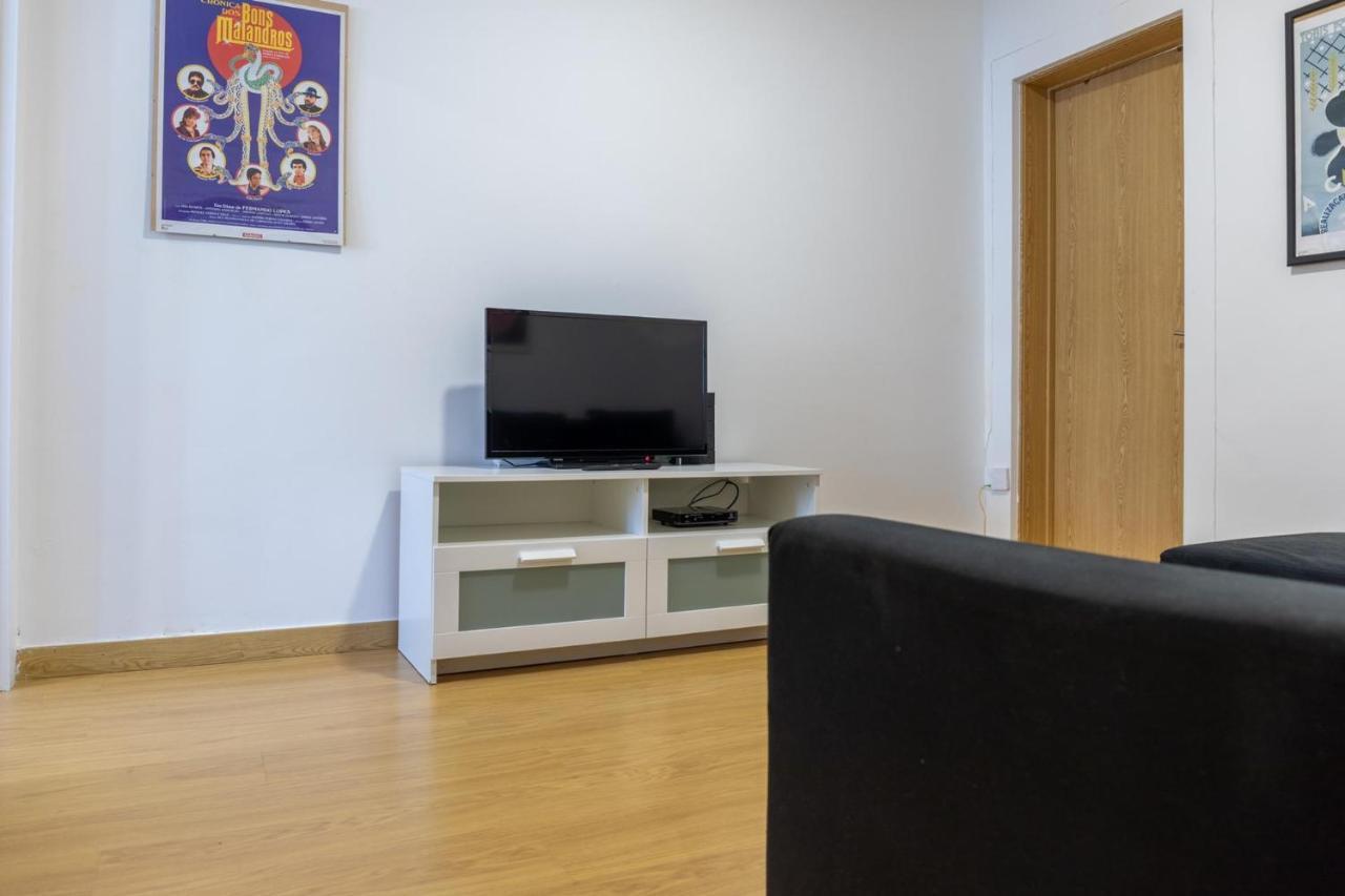 Entrecampos - Family Apartment With Terrace リスボン エクステリア 写真